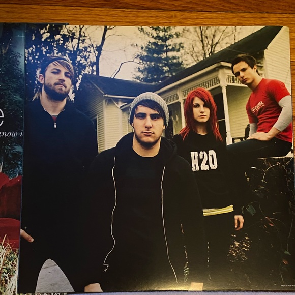 PARAMORE All We Know Is Falling 25th Anniversary Silver Pressing - Picture 4 of 6